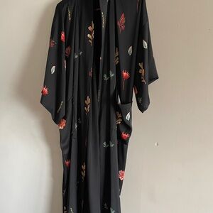 Topshop Floral Black Kimono Robe